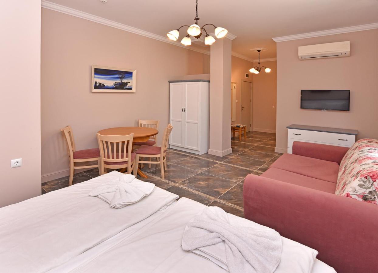 Sirena Palace Family Hotel Obzor Eksteriør bilde