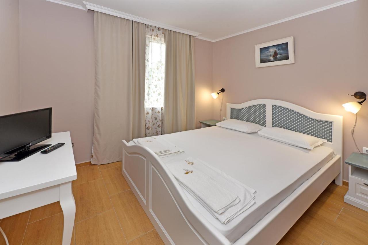 Sirena Palace Family Hotel Obzor Eksteriør bilde